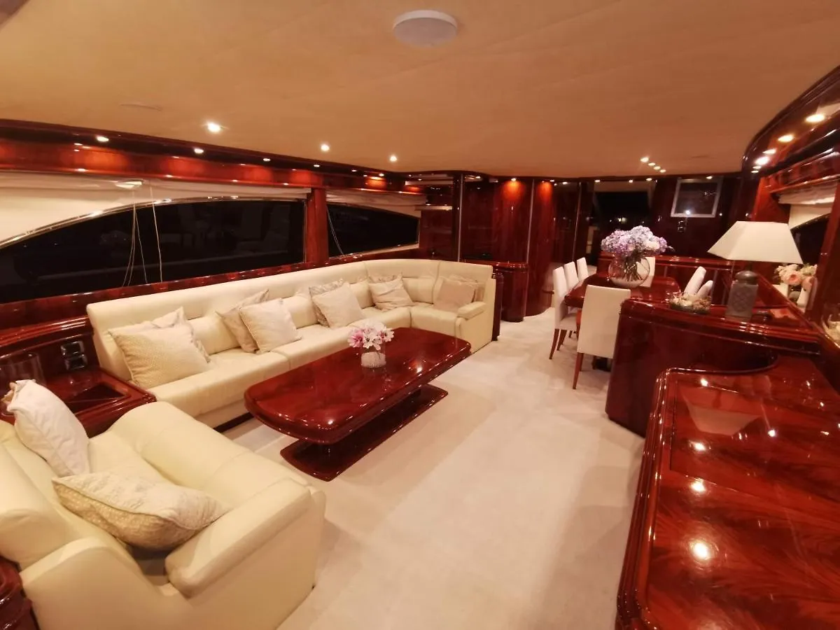 Botel Rent Luxury Motor Yacht Hotel Barcelona