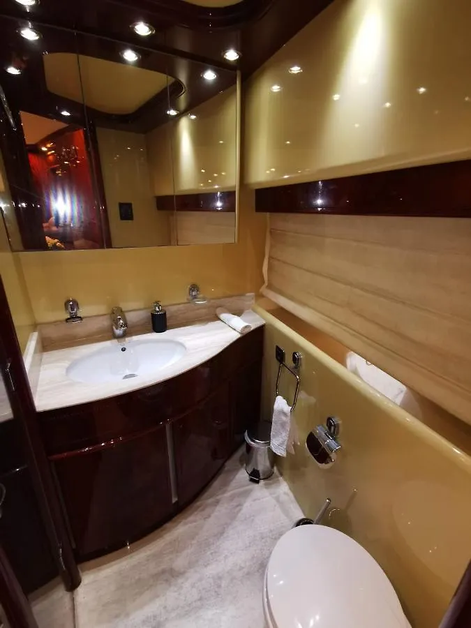 Rent Luxury Motor Yacht Hotel Barcelona