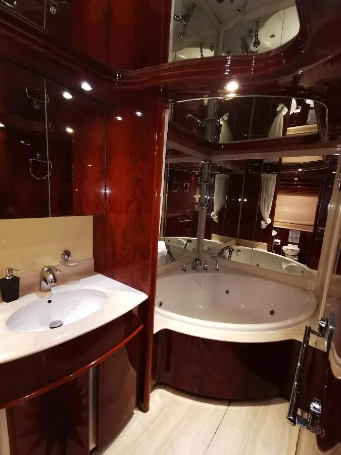 Botel Hotel Rent Luxury Motor Yacht Barcellona